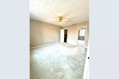 19015 Van Aken Boulevard, Huber Heights, OH 44122 - Photo 8