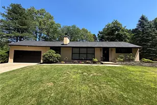 816 Overridge Ave SE, North Canton, OH 44720 - Photo 2