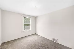 2337 22nd St SW, Akron, OH 44314 - Photo 16