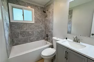 940 Oakwood Dr, Elyria, OH 44035 - Photo 10