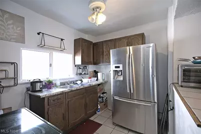 1375 Hart Street, Akron, OH 44306 - Photo 8