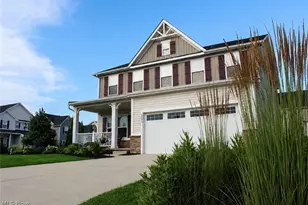 2193 Canterbury Dr, Willoughby, OH 44094 - Photo 2