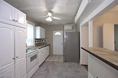 519 Wellington Avenue, Akron, OH 44305 - Photo 10