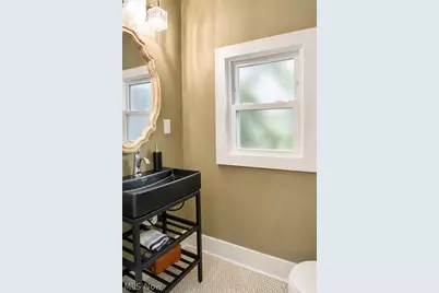 1376 W 74th Street, Loveland, OH 44102 - Photo 10