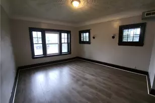 918 Copley Rd, Akron, OH 44320 - Photo 2