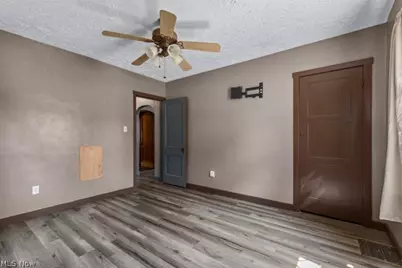 567 W 44th Street, Shadyside, OH 43947 - Photo 10