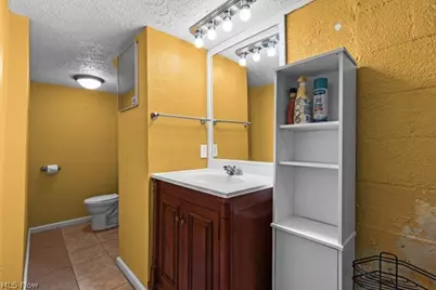 567 W 44th Street, Shadyside, OH 43947 - Photo 14