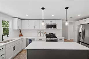 7090 Euclid Chardon Rd, Kirtland, OH 44094 - Photo 8