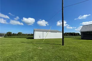 8279 Baumhart Rd, Vermilion, OH 44089 - Photo 6