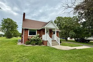 2476 Ravenna Ave NE, East Canton, OH 44730 - Photo 4