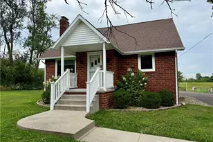 2476 Ravenna Ave NE, East Canton, OH 44730 - Photo 2
