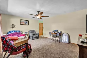 4805 Mapleview Dr, Vermilion, OH 44089 - Photo 6