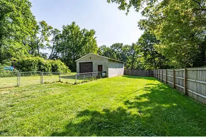 3129 S Medina Line Road, Norton, OH 44203 - Photo 20