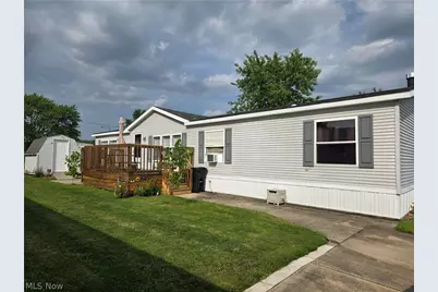 10039 State Route 700 #111, Mantua, OH 44255 - Photo 2
