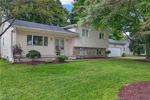 8488 Crystal Dr, Boardman, OH 44512 - Photo 2