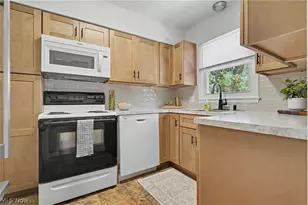 2554 23rd St, Cuyahoga Falls, OH 44223 - Photo 10