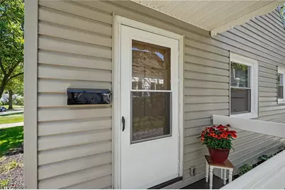 2554 23rd Street, Cuyahoga Falls, OH 44223 - Photo 4