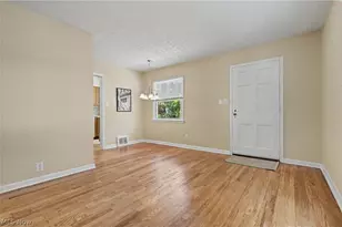 2554 23rd St, Cuyahoga Falls, OH 44223 - Photo 6