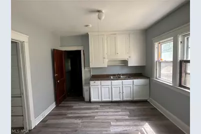 9724 Hilgert Drive, Loveland, OH 44104 - Photo 14