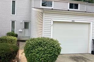 306 Deepwood Dr, Wadsworth, OH 44281 - Photo 2