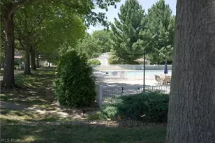306 Deepwood Dr, Wadsworth, OH 44281 - Photo 28