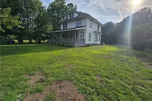 429 S Amboy Rd, Conneaut, OH 44030 - Photo 2