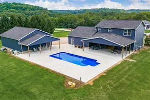 1850 Meadow Creek Dr, South Zanesville, OH 43701 - Photo 2