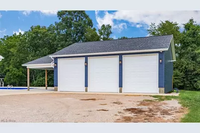 1850 Meadow Creek Drive, South Zanesville, OH 43701 - Photo 6