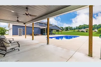 1850 Meadow Creek Drive, South Zanesville, OH 43701 - Photo 22