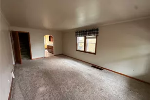 2636 Hollywood Blvd, Steubenville, OH 43952 - Photo 4