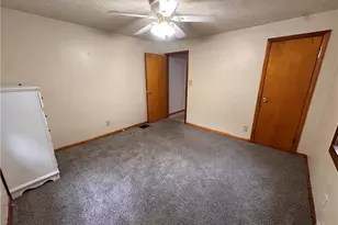 2636 Hollywood Blvd, Steubenville, OH 43952 - Photo 8