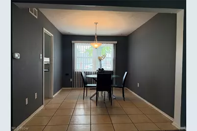 294 E 235th Street, Euclid, OH 44123 - Photo 4