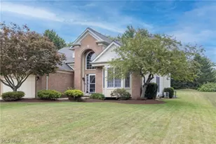 10082 Timothy Ln, Twinsburg, OH 44087 - Photo 2