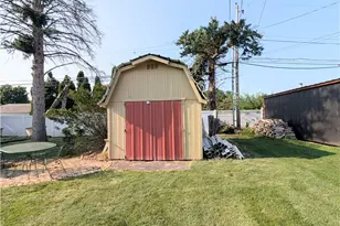 1409 Opal St, Louisville, OH 44641 - Photo 6