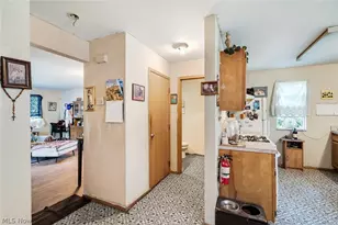 1724 Overland Ave, Youngstown, OH 44511 - Photo 4