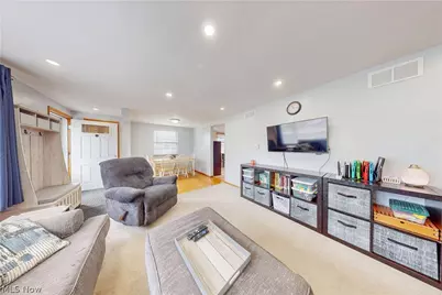 145 Pembroke Road, Steubenville, OH 43953 - Photo 8
