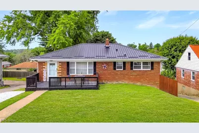 145 Pembroke Road, Steubenville, OH 43953 - Photo 1