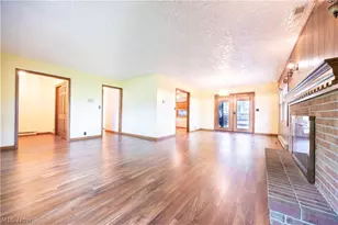 2912 Edelweiss Dr NW, Sugarcreek, OH 44681 - Photo 4