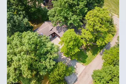 2912 Edelweiss Drive NW, Sugarcreek, OH 44681 - Photo 44