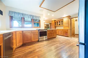 2912 Edelweiss Dr NW, Sugarcreek, OH 44681 - Photo 8