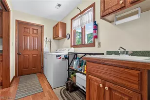341 W Cedar St, Jefferson, OH 44047 - Photo 4