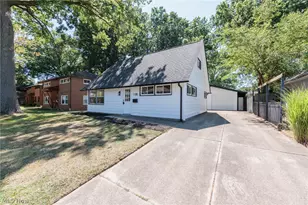 1130 Saxe Ave, Cuyahoga Falls, OH 44221 - Photo 2