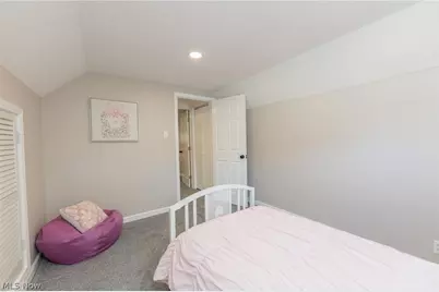 1130 Saxe Avenue, Cuyahoga Falls, OH 44221 - Photo 30