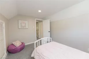 1130 Saxe Ave, Cuyahoga Falls, OH 44221 - Photo 30