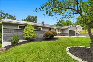 935 Blossom Ln, Zanesville, OH 43701 - Photo 36