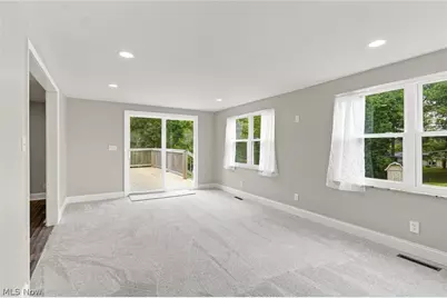 935 Blossom Lane, Zanesville, OH 43701 - Photo 14