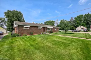 1931 Taft Ave NE, Canton, OH 44705 - Photo 36