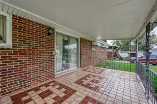 1931 Taft Ave NE, Canton, OH 44705 - Photo 4
