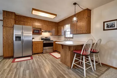 328 10th Street NW, New Philadelphia, OH 44663 - Photo 8