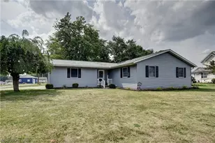 328 10th St NW, New Philadelphia, OH 44663 - Photo 34